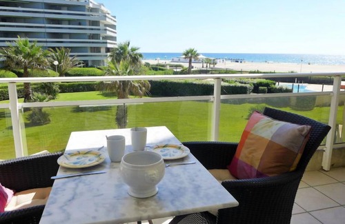 La Cote Radieuse Apartment | Inviting Oceanfront Getaway at Grand Sud by Interhome