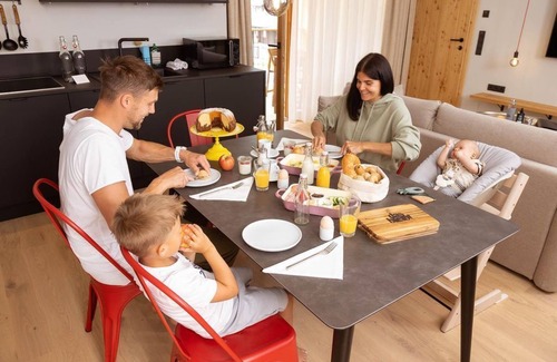 Schladming Apartment | Grand Suite with Spa & Kitchen - Perfect for Families