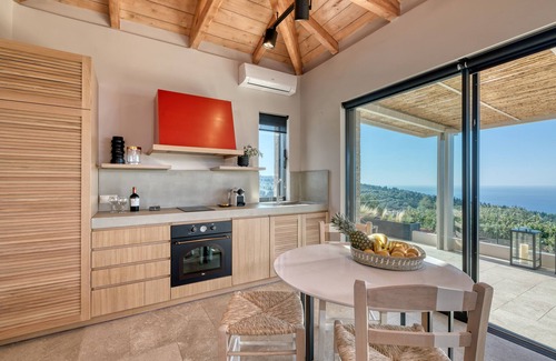 Kavallos Villa | Indulgent Grand Suite with Private Pool & Panoramic Views