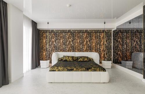 Klaipeda Apartment | Indulge in the Grand Supreme Jacuzzi Apartment Experience