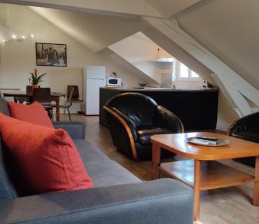 Perigueux Apartment | Calm Grand T2: Pet & Child Friendly with 8.1/10 Rating