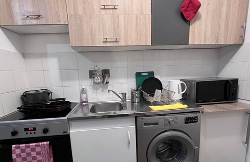 Quartier Vilmorin Apartment | Convenient T2 Apartment Steps from Massy TGV Station