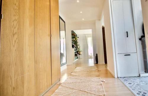Chateau de l'Hers Apartment | Bright Grand T3 with Scenic Views and Parking Access