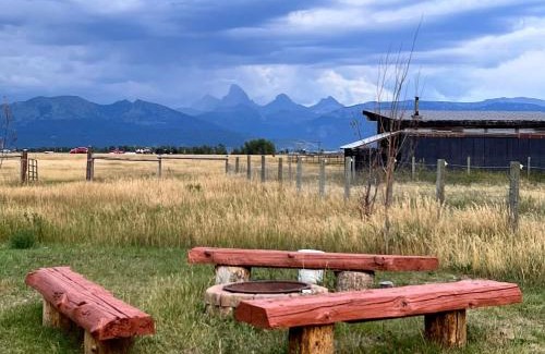 Leigh Creek Estates House | Grand Teton Paradise: Breathtaking Views & Relaxing Hot Tub