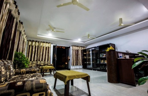 Mukki Hotel | Discover Grand Tiger Resort with Pool & Family-Friendly Fun