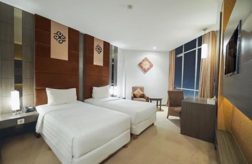 Tanjung Duren Utara Hotel | Relax at Grand Tjokro Jakarta: 4-Star Comfort Awaits