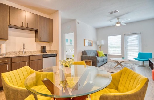 Gainesville Apartment | Elegant Two Bedroom Apartment with Balcony and Pool Access