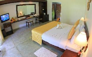 Udawalawa Resort | Explore Grand Udawalawe Safari Resort with Pool and Spa