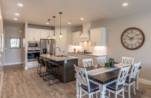 St. George Villa | Unforgettable Stay at Grand View Getaway with Resort Perks