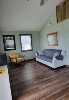 Weirs Beach Hotel | Experience Oceanfront Bliss at Grand View Resort