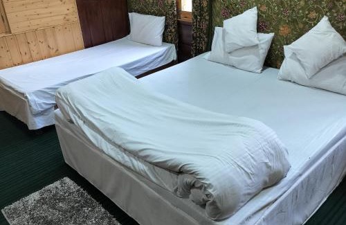 Anantnag District Bed & Breakfast | Discover Grand View Resorts: Your Perfect Getaway