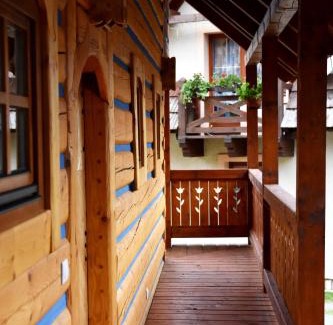 Mala Frankova Ski Chalet | Oceanfront Granddrevenica: Guest Rated 9.8/10 Stay