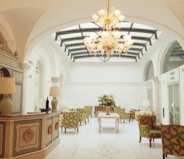 Brindisi Histotic Center Hotel | Experience Grande Albergo Internazionale: Pet Friendly Comfort