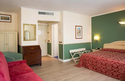 Sestri Levante Hotel | Experience Grande Albergo: Oceanfront Retreat with Pool