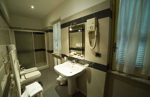 Formia Hotel | Elegant Grande Albergo Miramare with Ocean View & Spa