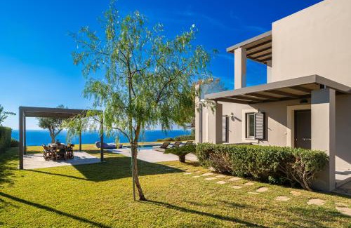 Lakithra Villa | Discover Grande Azzurro: Pool and Spa Retreat in Lakithra
