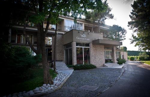 Medjugorje Hotel | Relax at GRANDE CASA Hotel - 4-Star Oasis in Međugorje