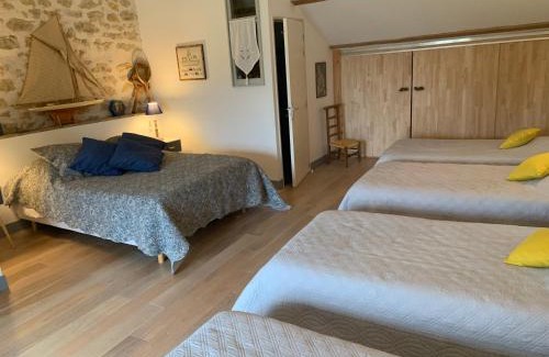Roquemaure House | Grande Chambre chez l'habitant dans Mas provençal