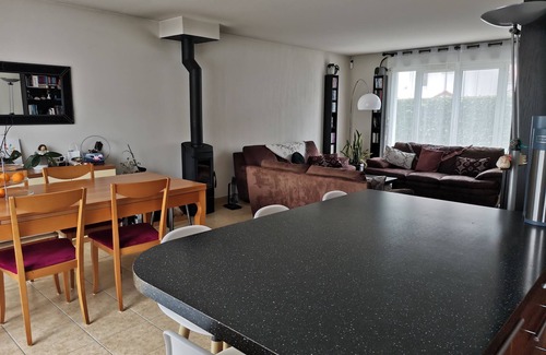 Saint-Genis-Pouilly House | Spacious Home for 4-6 Near Cern & Geneva - Rated 10/10