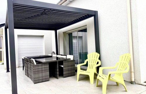 Mulsanne House | Inviting Grande Maison with Garden & Parking Near Le Mans