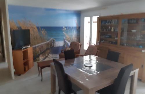 Heirs-Brouage House | Charming Grande Maison near Ile Oleron - Pet & Child Friendly