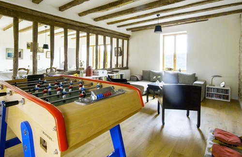 Badecon-le-Pin House | Scenic Maison with Direct Access to Hiking and River Fun