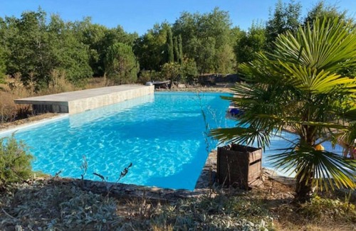 Escamps Cottage | Relaxing Getaway at Clos Caché with Heated Pool