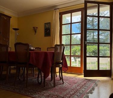 Mirabel-et-Blacons House | Grande maison avec jardin et son accès privé à la rivière Drôme