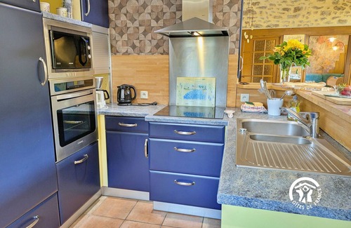 Brece Cottage | Exceptional Gite Brecé: 4 Bedrooms, Pet-Friendly & Spa