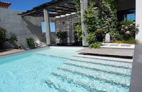 Saint-Gely-du-Fesc House | Relaxing Villa with Pool & Sauna near Montpellier