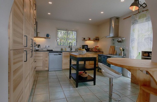 Leucate Villa | Grande Villa with Ocean View, Private Pool & 10/10 Rating