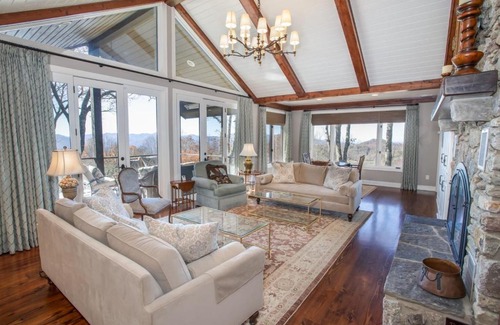 Boone House | Experience the Grandfathered Inn: 10/10 Guest Rated Escape