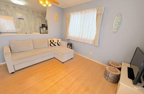 Onna House | Inviting Okinawa Villa with Kitchen and Family-Friendly Perks