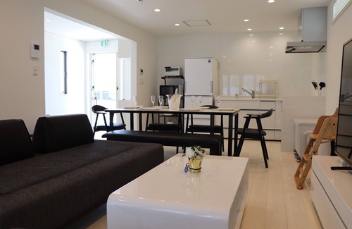 Onna House | Explore Okinawa Onna Village: Modern Comforts Await You