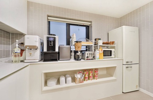 Buk-gu Hotel | Discover MU Hwamyeong: Family-Friendly with Kitchen Amenities