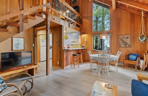 Gualala Cabin | Cozy Grandma's Cabin with Oceanfront Views