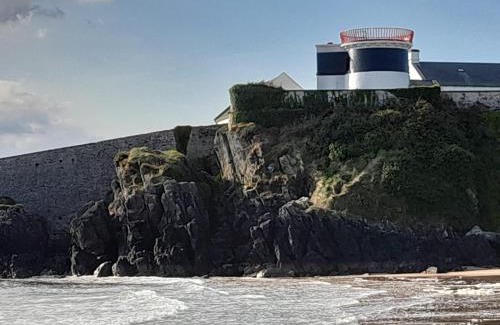 Greencastle House | Cozy Grandma's Cottage: Child Friendly & Guest Rated 10/10