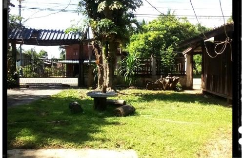 Sangkhla Buri House | Comfortable Stay at Grandma's Home Sangkhlaburi with Breakfast