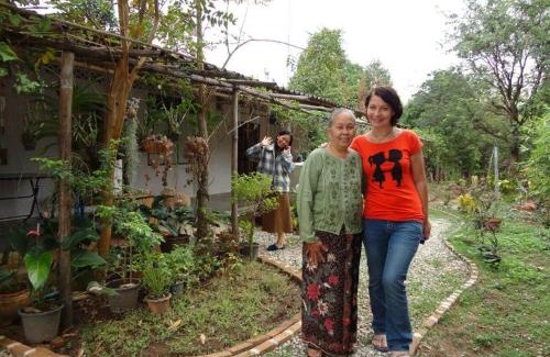 Sangkhla Buri House | Comfortable Stay at Grandma's Home Sangkhlaburi with Breakfast