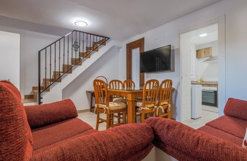Montefrio Apartment | Welcome to Grandmother's Fantastic House - Family-Friendly Stay