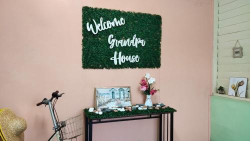 Gopeng House | Family-Friendly Getaway at Grandpa House - 10/10 Rating!