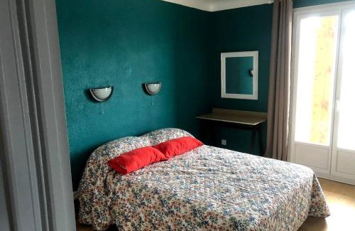 Le Bourg Apartment | Cozy Stay at Grands Buffets – Comfort in Every Detail