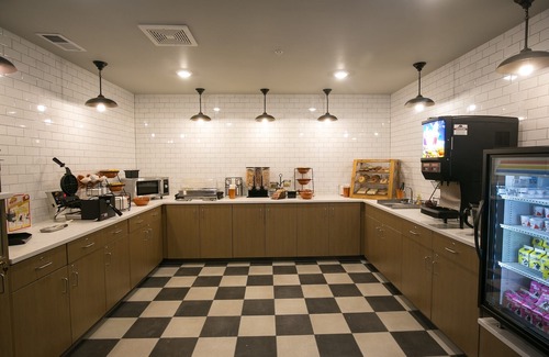 Cannon Falls Hotel | Exceptional GrandStay Cannon Falls with Pool & Breakfast