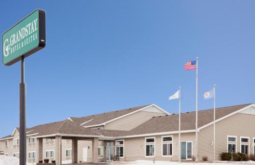 Waseca Hotel | Outstanding GrandStay Hotel & Suites in Waseca, MN