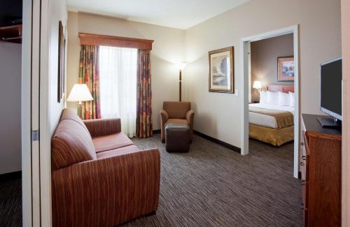 Faribault Hotel | Discover GrandStay Residential Suites in Faribault, MN