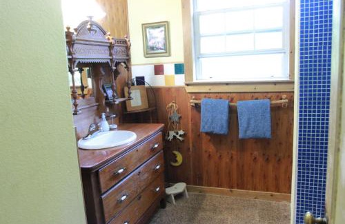 Marble Falls House | Pet-Friendly Grandview House on Hamilton Creek Awaits You