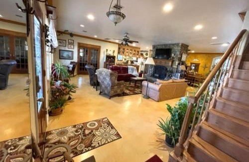 Marble Falls House | Pet-Friendly Grandview House on Hamilton Creek Awaits You