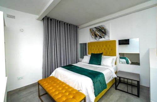 Harare Cabin | Budget-Friendly Getaway at Grandview Lodge with Pool