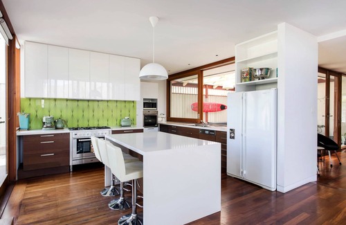 Grange House | Grange Parkview: Family-Friendly Seaside Retreat with Breakfast
