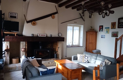 Teille House | Charming Countryside Retreat with Breathtaking Views